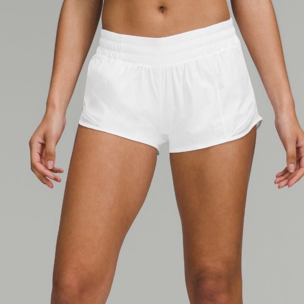 White Lululemon 2.5 inch low rise